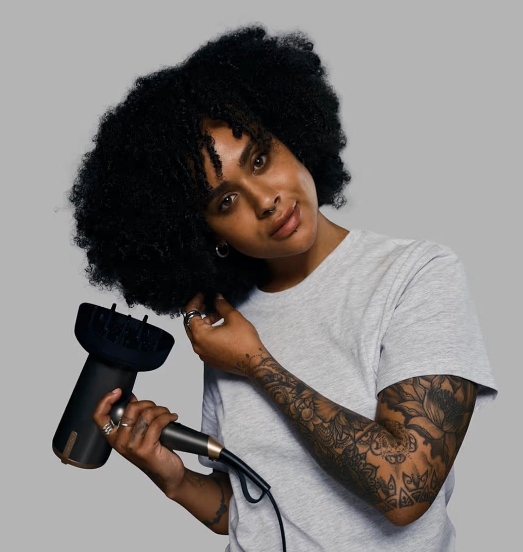 Remington ONE Dry and Style Hair Dryer (Salon Performance, 4 Attachments - Precision Styling (2 Diffusers, Flyaway, Slim Concentrator) - Compact, Dual Ionic System, 8 Heat Speed Settings, 2000W) D6077